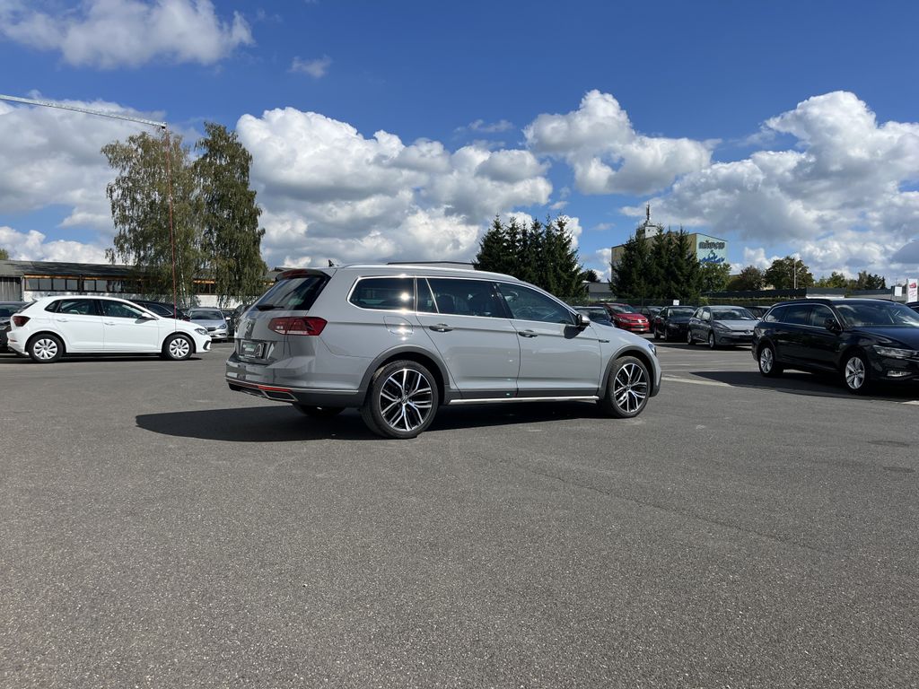 Volkswagen PASSAT ALLTRACK 2023 г. Серый, пробег 32381 км