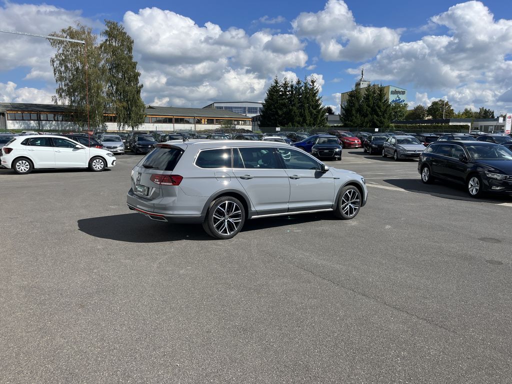 Volkswagen PASSAT ALLTRACK 2023 г. Серый, пробег 32381 км
