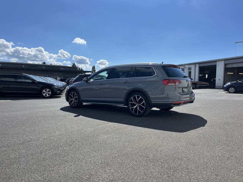 Volkswagen PASSAT ALLTRACK 2023 г. Серый, пробег 32381 км