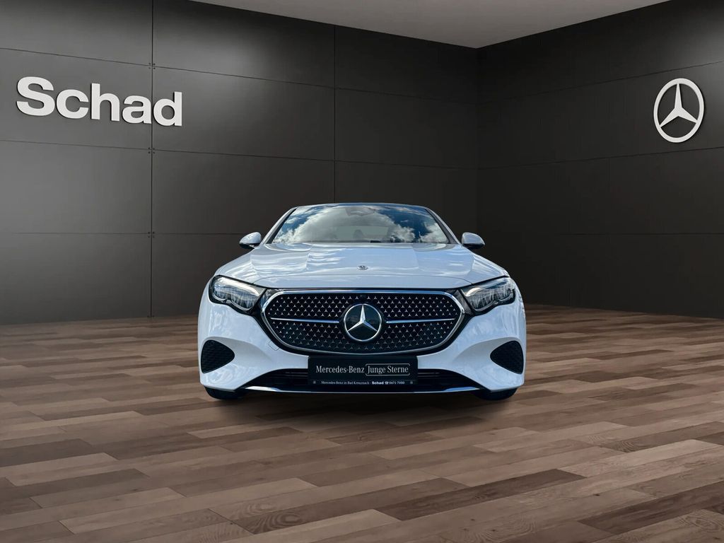 Mercedes-Benz E 220 2025 г. Белый, пробег 25175 км
