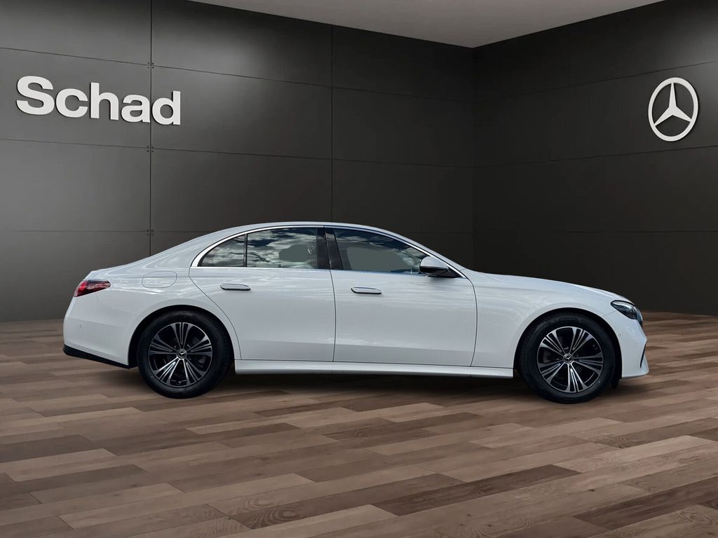 Mercedes-Benz E 220 2025 г. Белый, пробег 25175 км