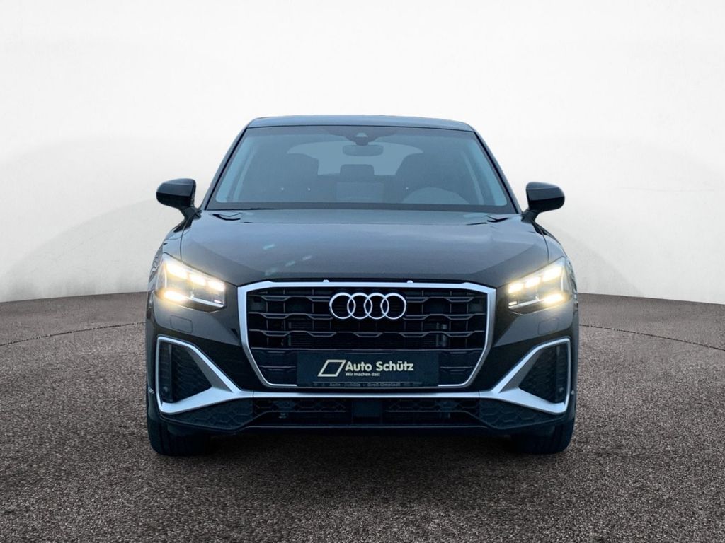 Audi Q2 2025 г. Чёрный, пробег 10574 км