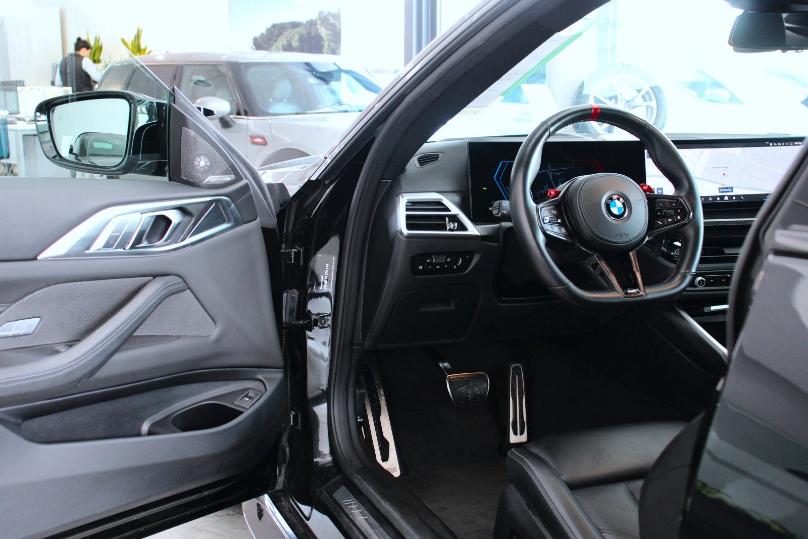 BMW M4 2024 г. Чёрный, пробег 39600 км
