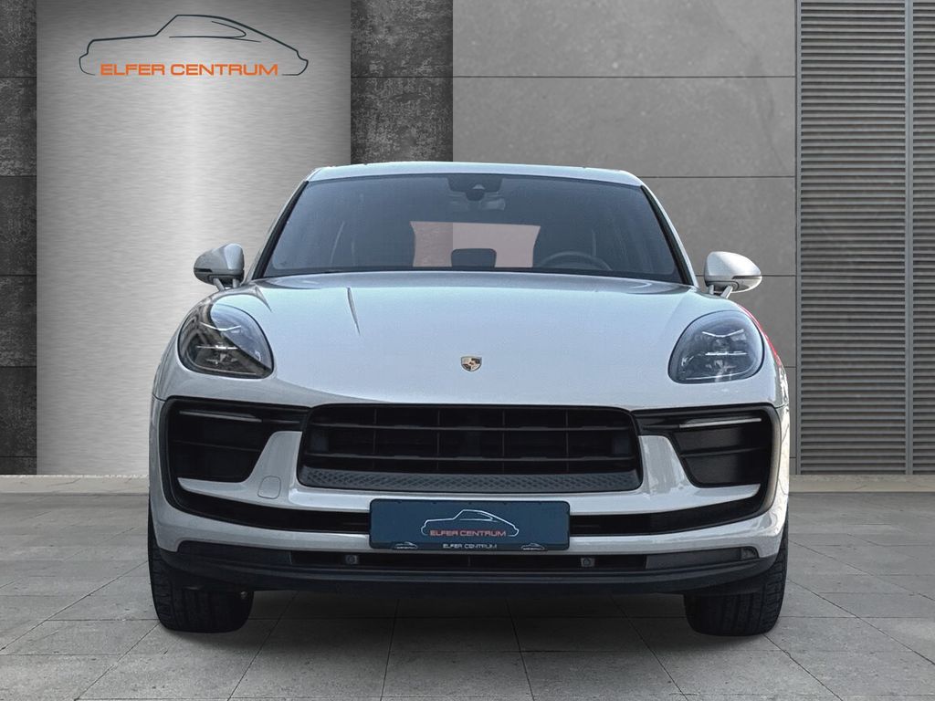 Porsche Macan 2023 г. Серый, пробег 44445 км