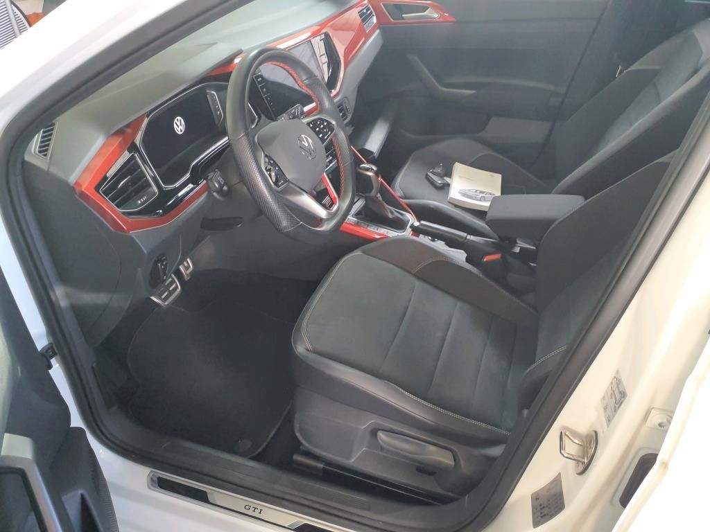 Volkswagen Polo 2024 г. Белый, пробег 27201 км