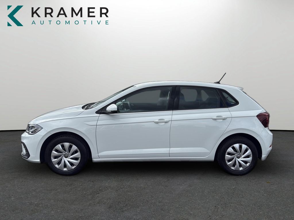 Volkswagen Polo 2023 г. Белый, пробег 55000 км
