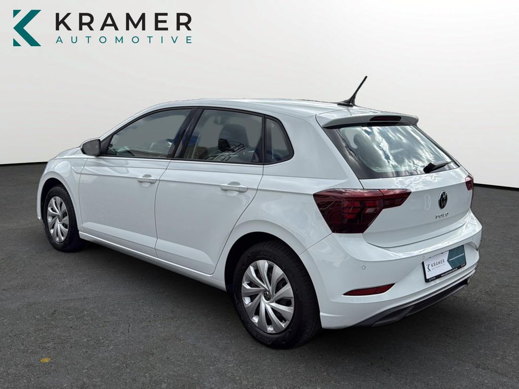 Volkswagen Polo 2023 г. Белый, пробег 55000 км