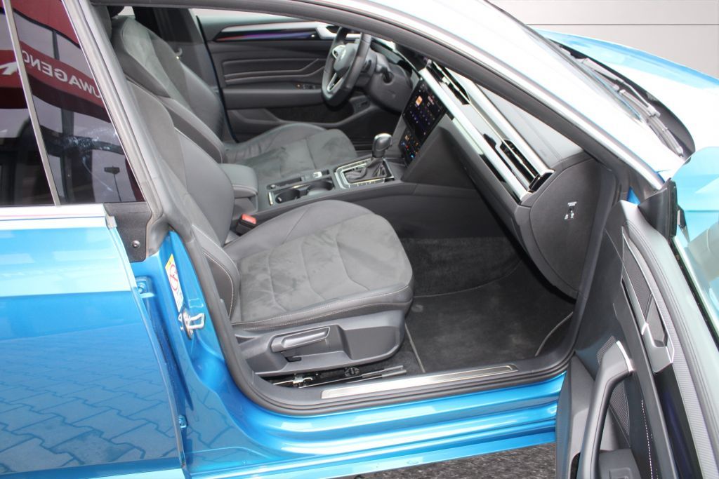 Volkswagen Arteon 2024 г. Синий, пробег 40238 км