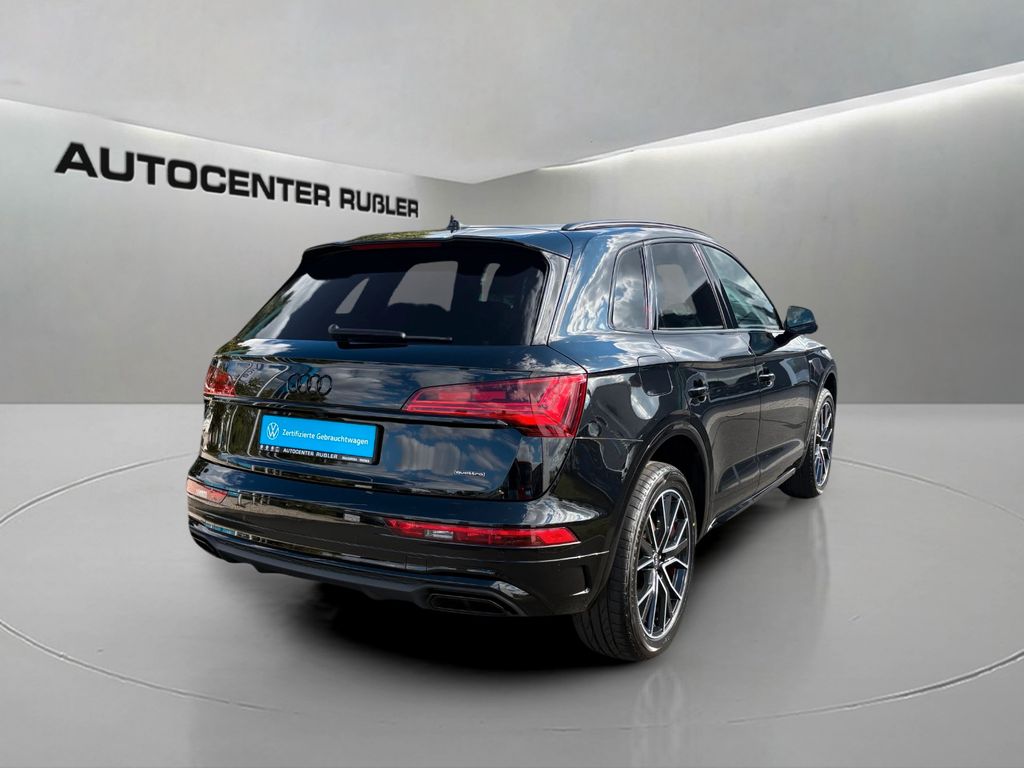 Audi Q5 2021 г. Чёрный, пробег 55625 км