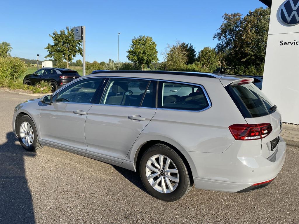 Volkswagen PASSAT VARIANT 2023 г. Серый, пробег 55554 км