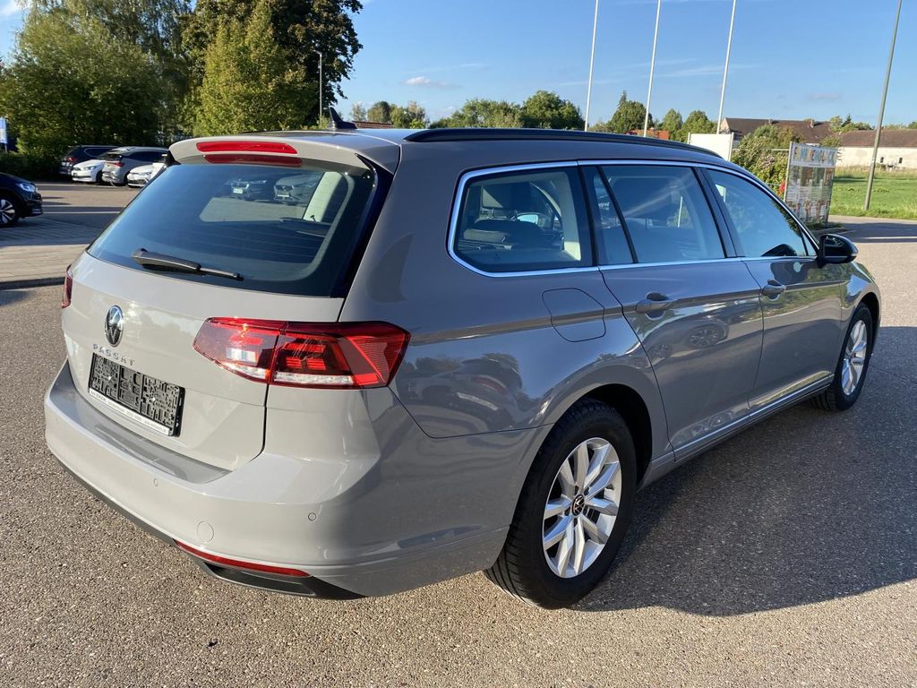 Volkswagen PASSAT VARIANT 2023 г. Серый, пробег 55554 км
