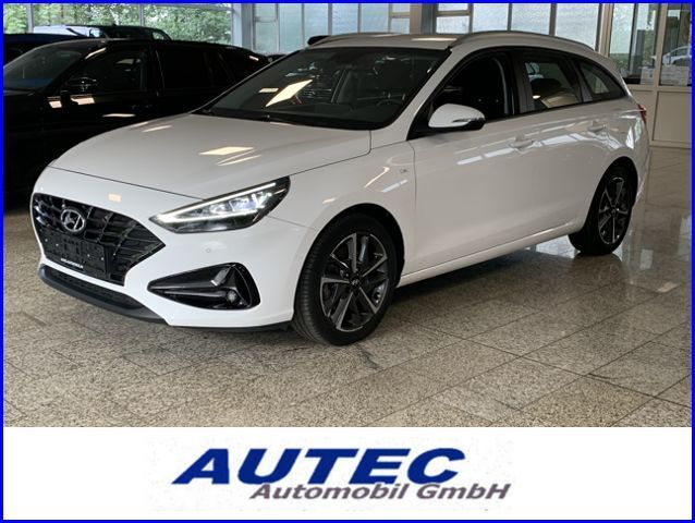 Hyundai i30 2023 г. Белый, пробег 58800 км