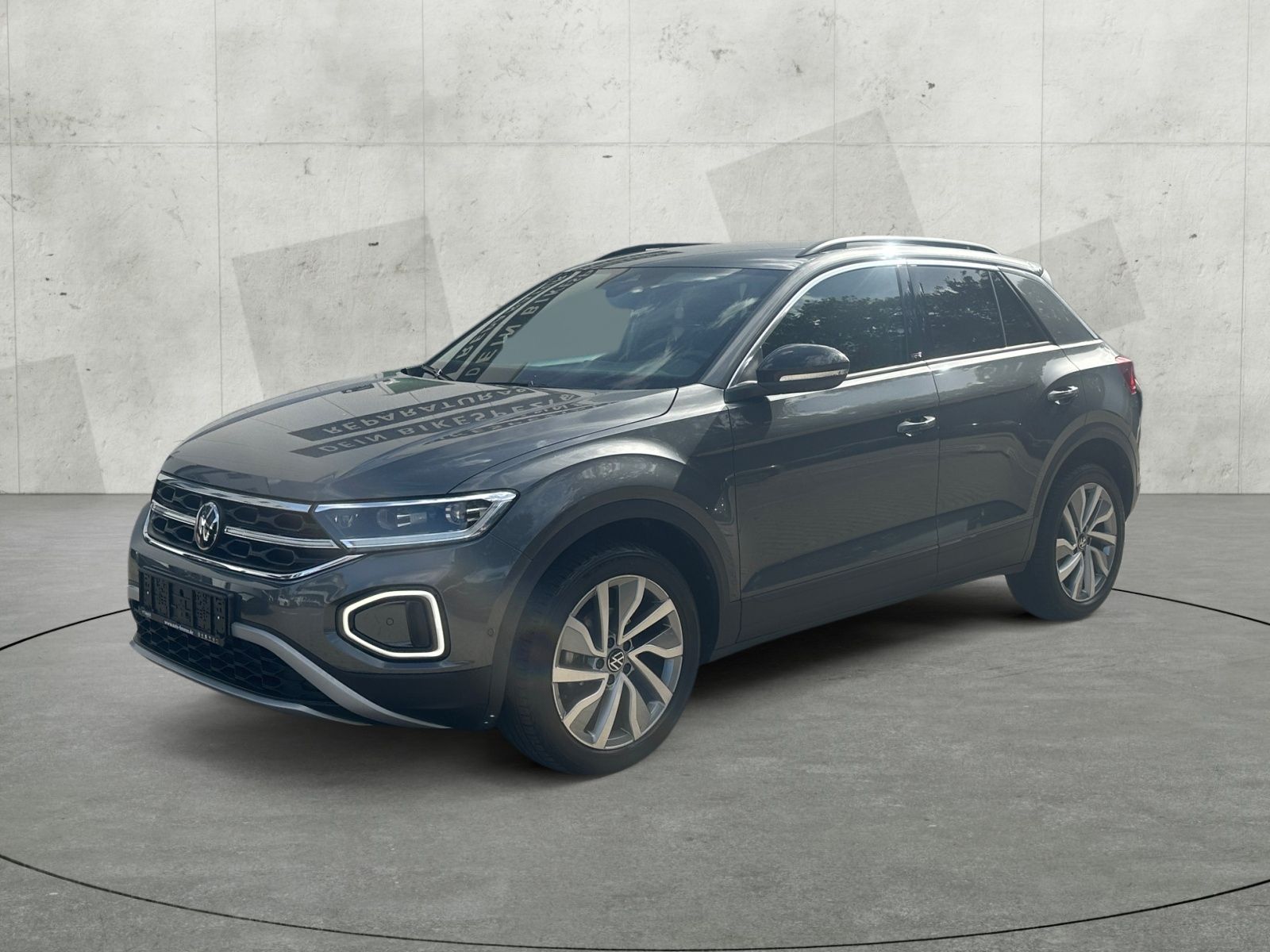 Volkswagen T-Roc 2023 г. Серый, пробег 38531 км