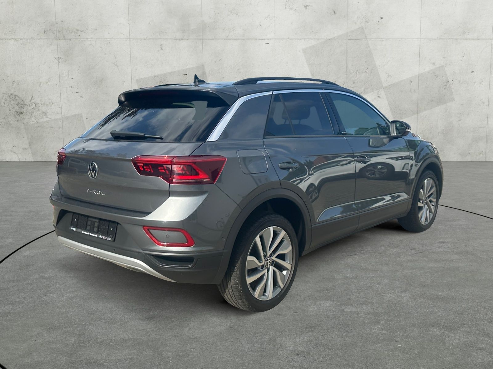 Volkswagen T-Roc 2023 г. Серый, пробег 38531 км