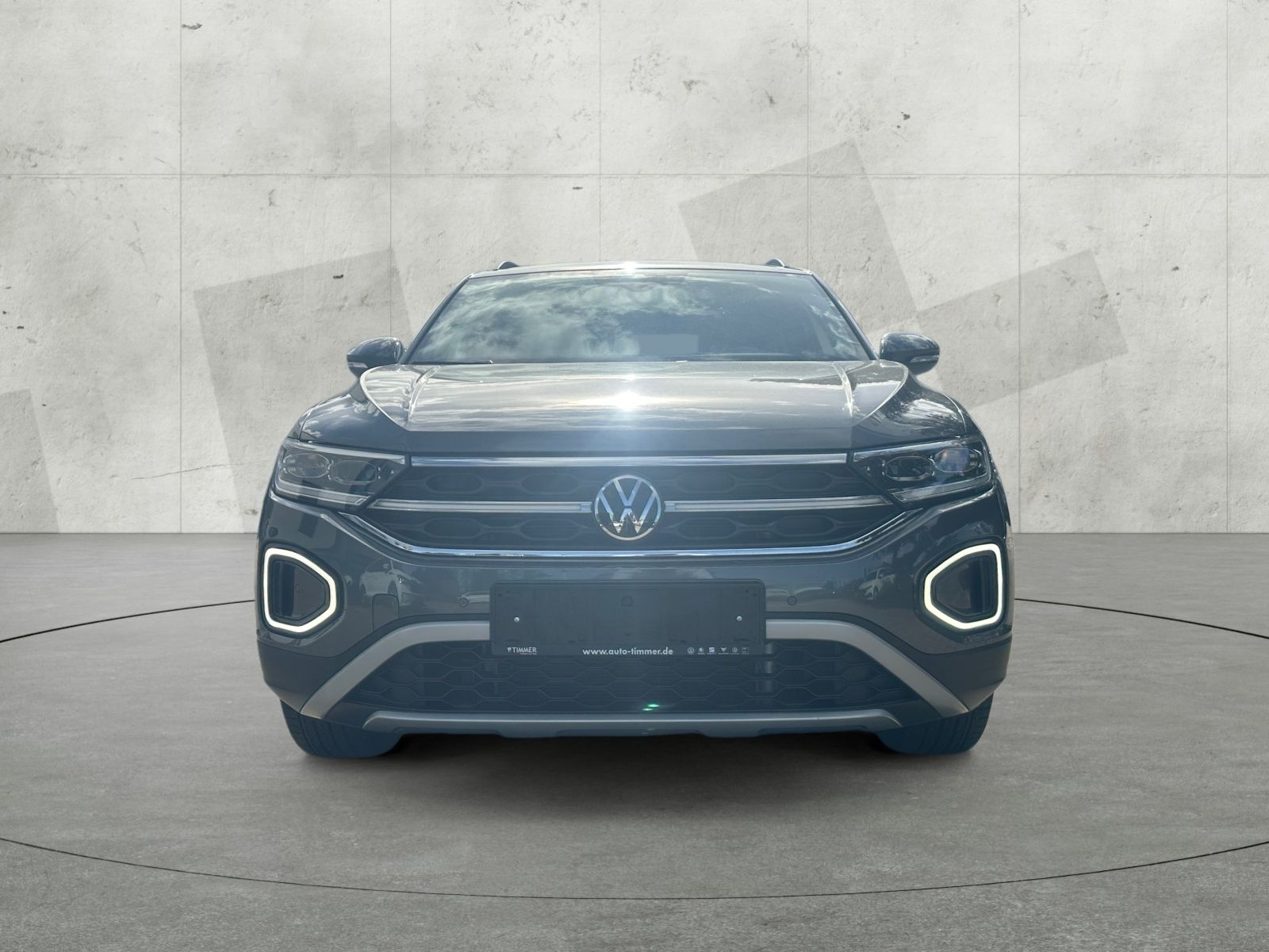 Volkswagen T-Roc 2023 г. Серый, пробег 38531 км