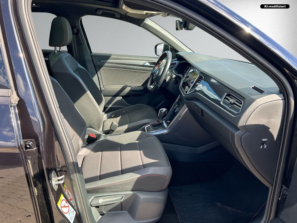 Volkswagen T-Roc 2022 г. Чёрный, пробег 21530 км