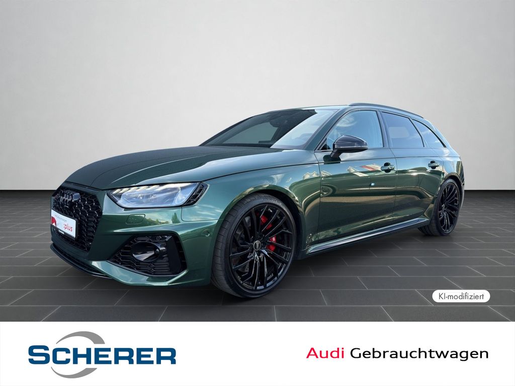 Audi RS4 2025 г. Зелёный, пробег 47200 км