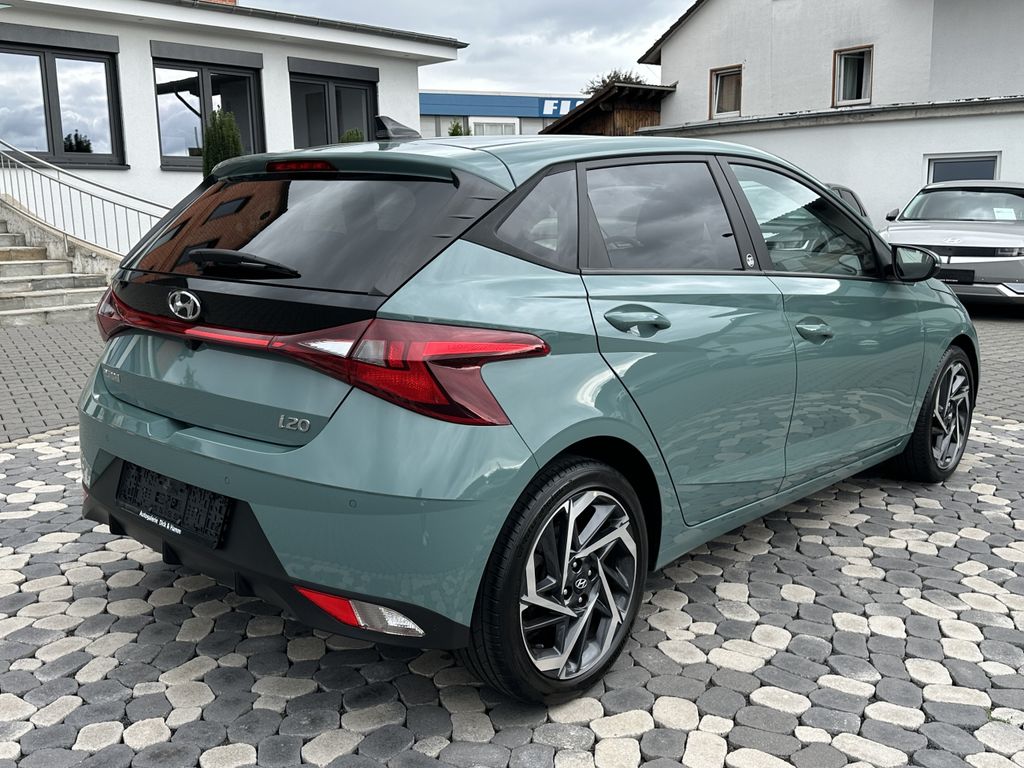 Hyundai i20 2022 г. Зелёный, пробег 54829 км