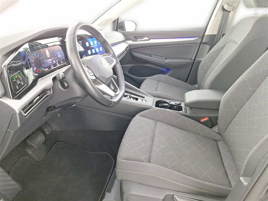 Volkswagen Golf 2024 г. Чёрный, пробег 38659 км