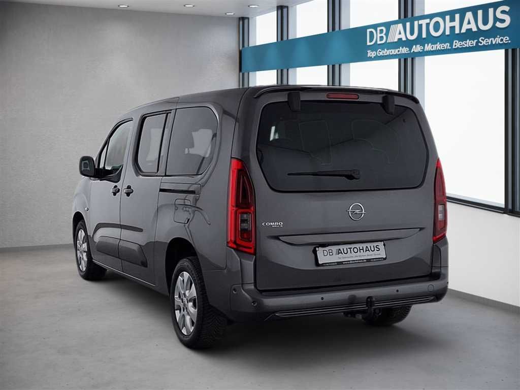 Opel COMBO LIFE 2022 г. Серый, пробег 45812 км