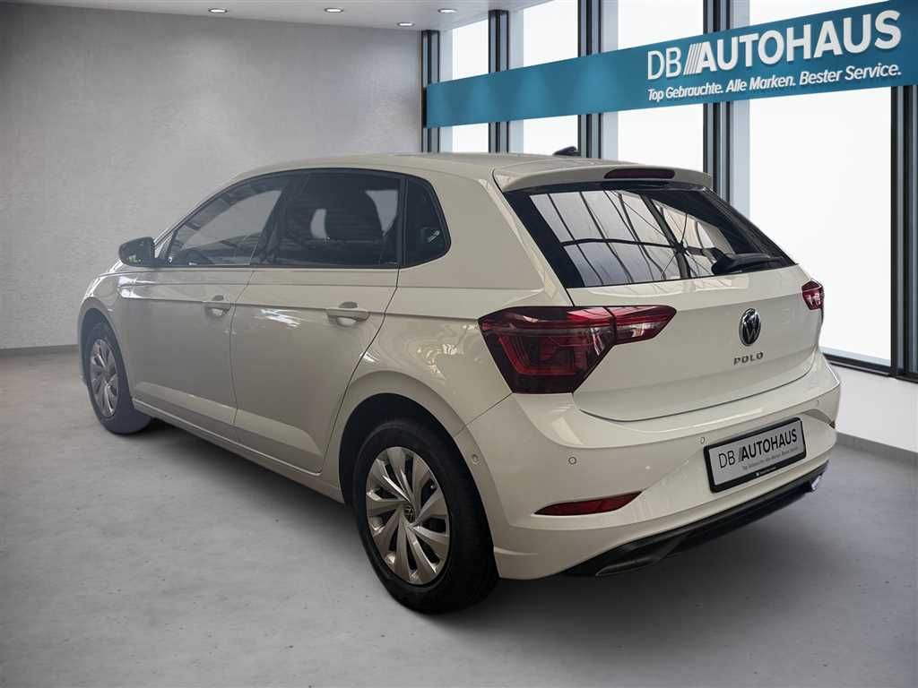 Volkswagen Polo 2024 г. Белый, пробег 19679 км