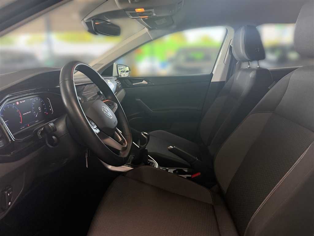 Volkswagen Polo 2024 г. Белый, пробег 19679 км