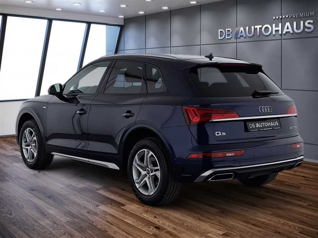 Audi Q5 2024 г. Синий, пробег 50067 км