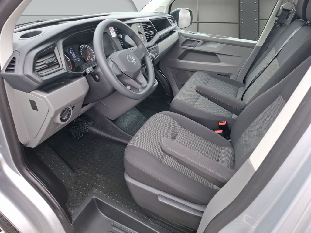 Volkswagen T6 KOMBI 2024 г. Серебристый, пробег 60000 км