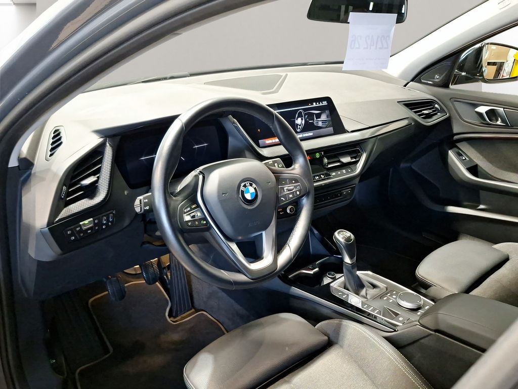 BMW 118 2023 г. Серый, пробег 30035 км
