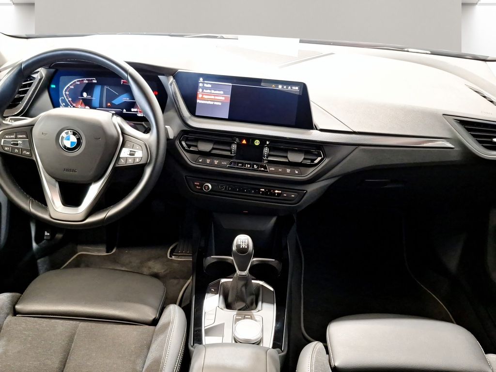 BMW 118 2023 г. Серый, пробег 30035 км