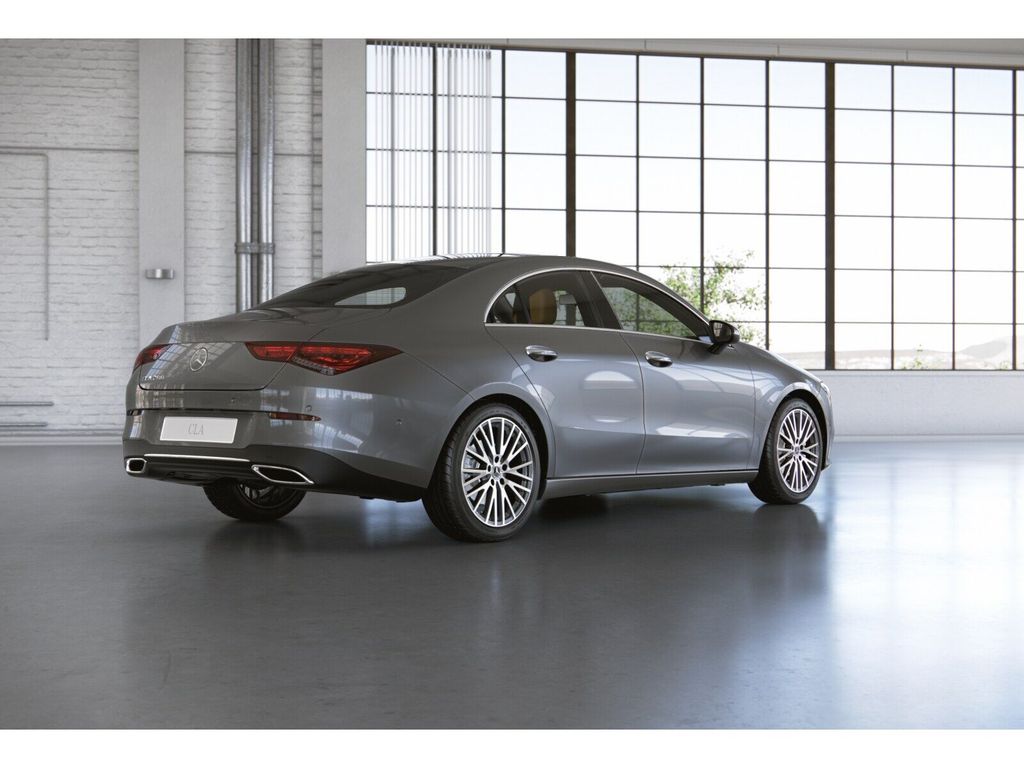 Mercedes-Benz CLA 200 2023 г. Серый, пробег 30931 км