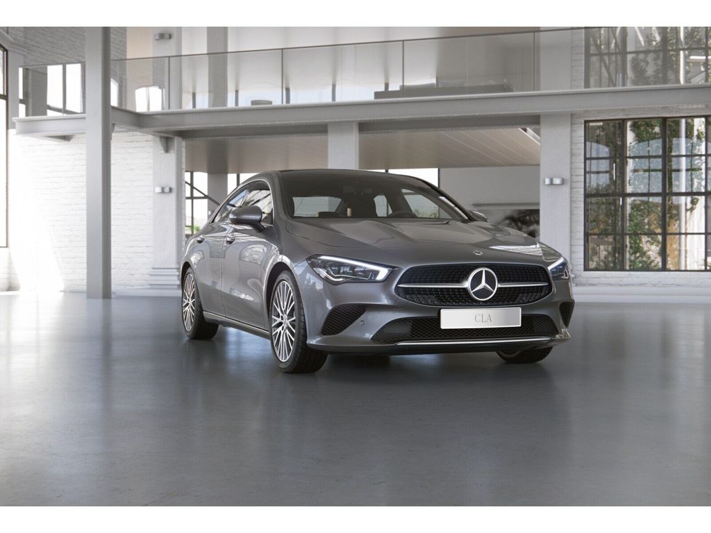 Mercedes-Benz CLA 200 2023 г. Серый, пробег 30931 км
