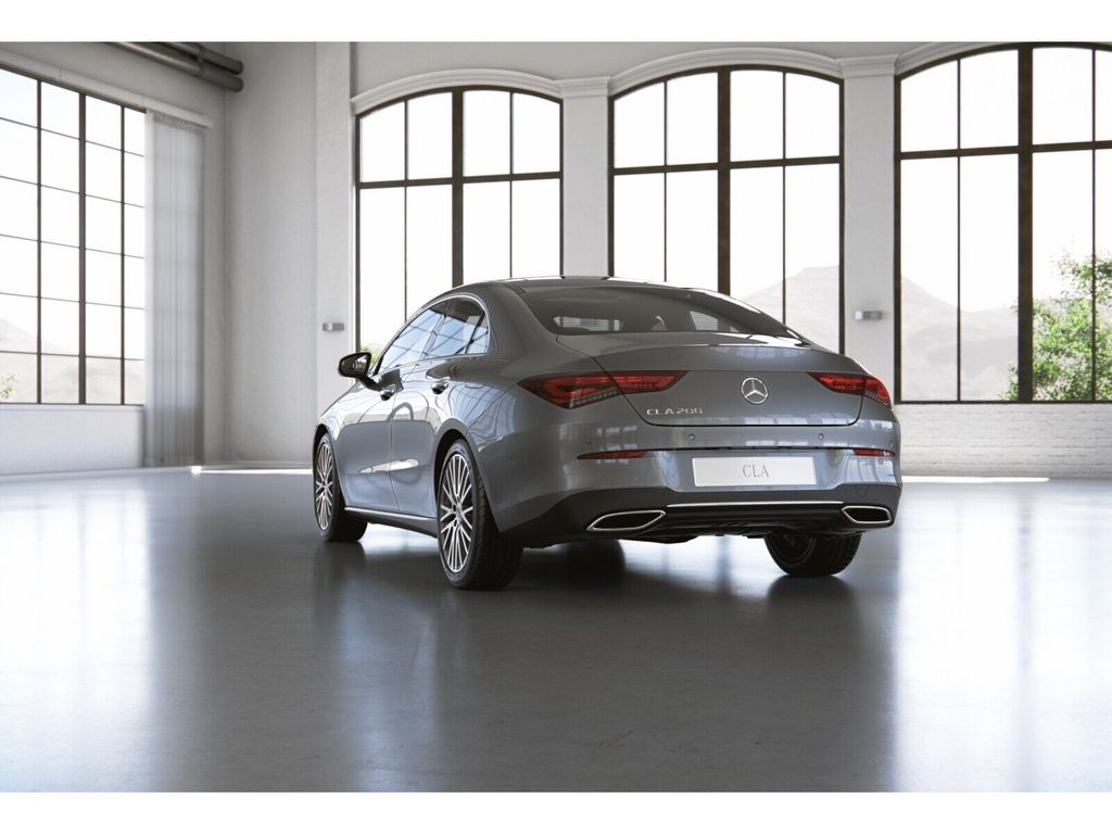 Mercedes-Benz CLA 200 2023 г. Серый, пробег 30931 км