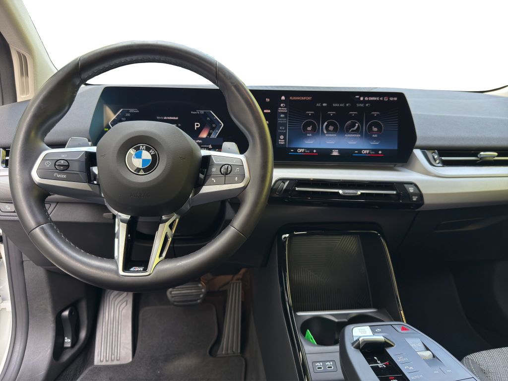 BMW 218 ACTIVE TOURER 2023 г. Белый, пробег 56780 км