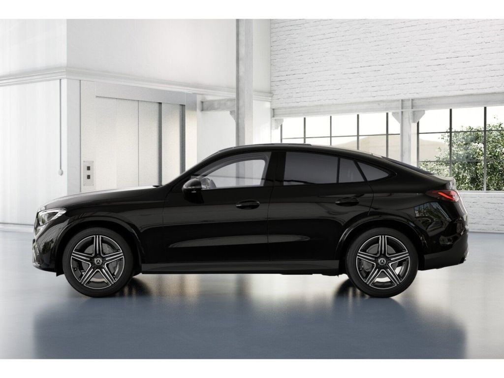 Mercedes-Benz GLC 200 2025 г. Чёрный, пробег 9374 км