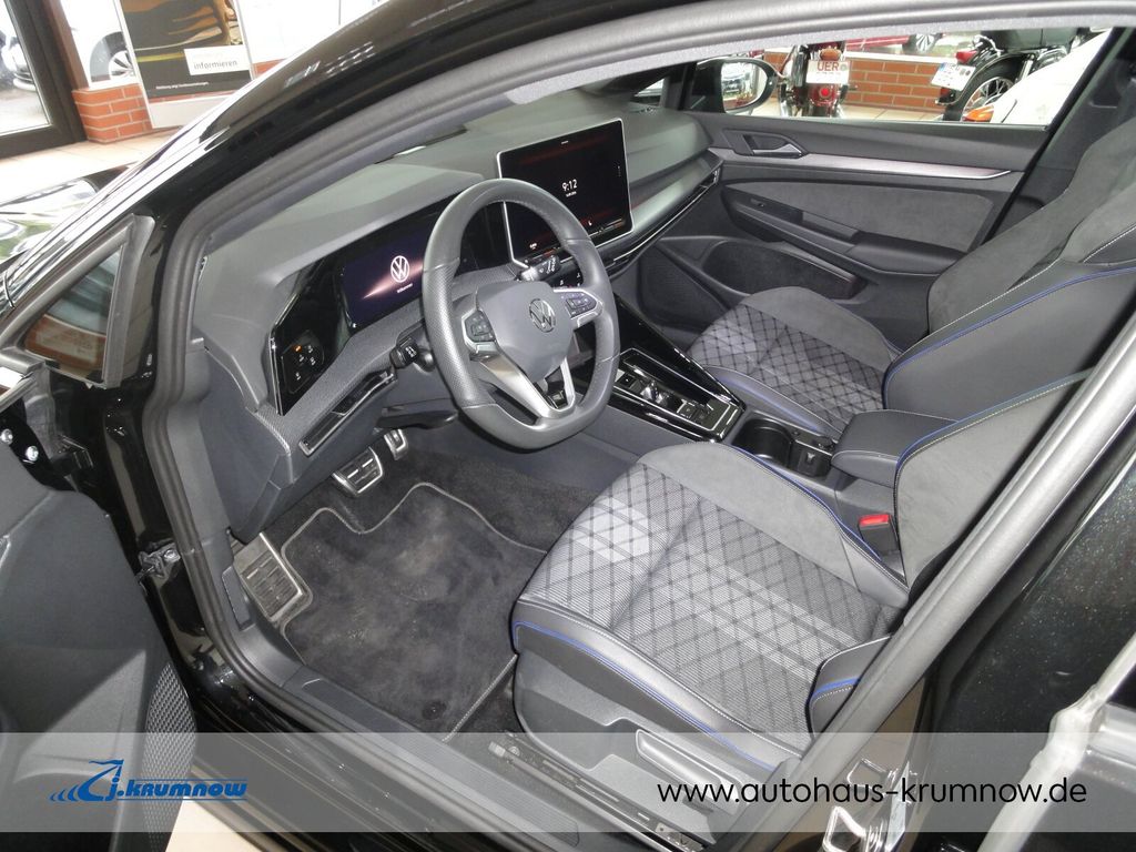 Volkswagen Golf 2025 г. Чёрный, пробег 45980 км