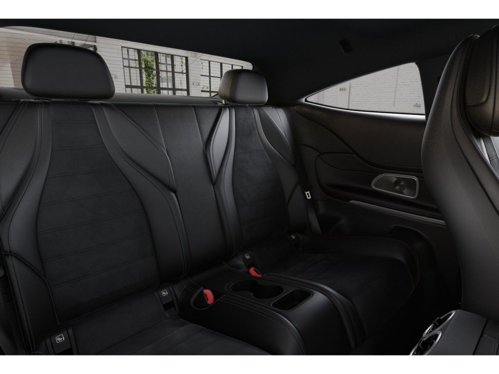 Mercedes-Benz CLE 220 2025 г. Белый, пробег 9302 км