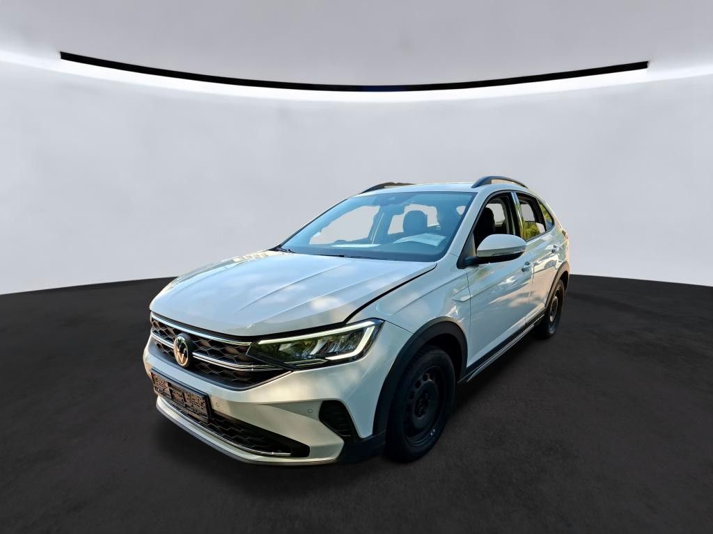 Volkswagen Taigo 2022 г. Белый, пробег 41905 км