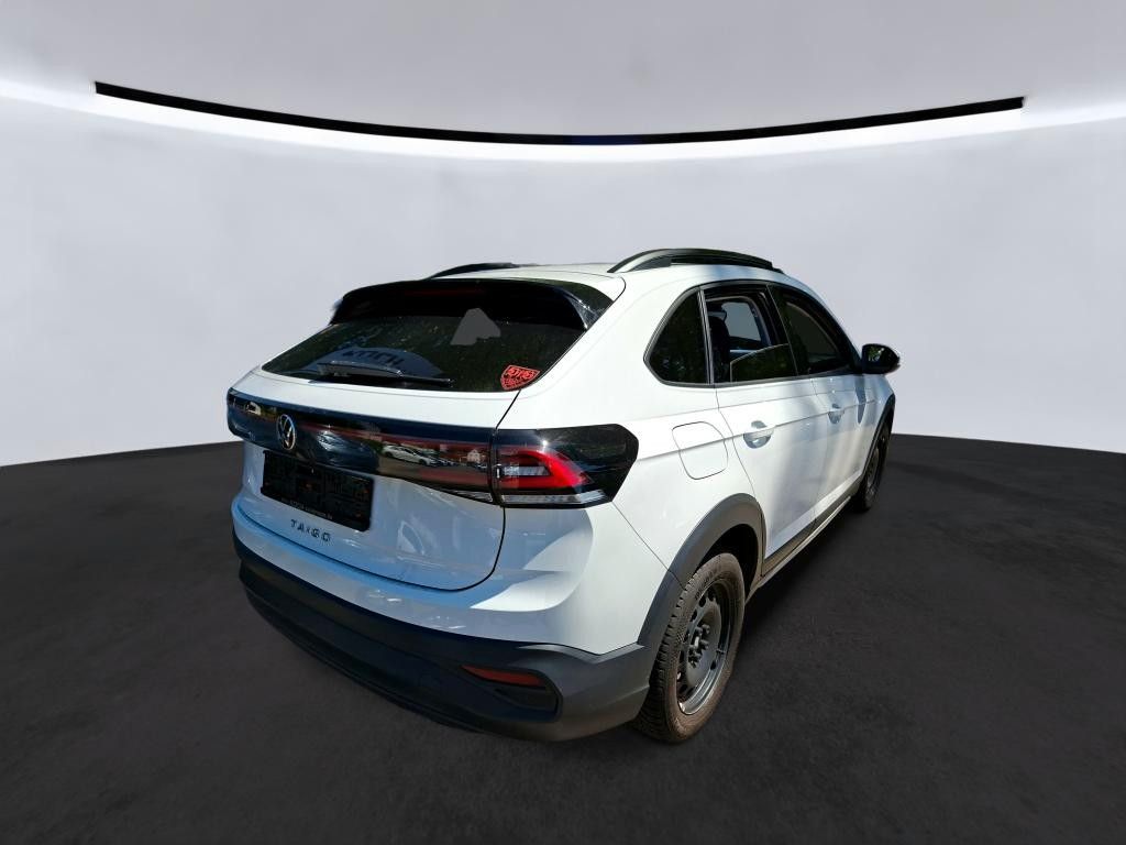 Volkswagen Taigo 2022 г. Белый, пробег 41905 км