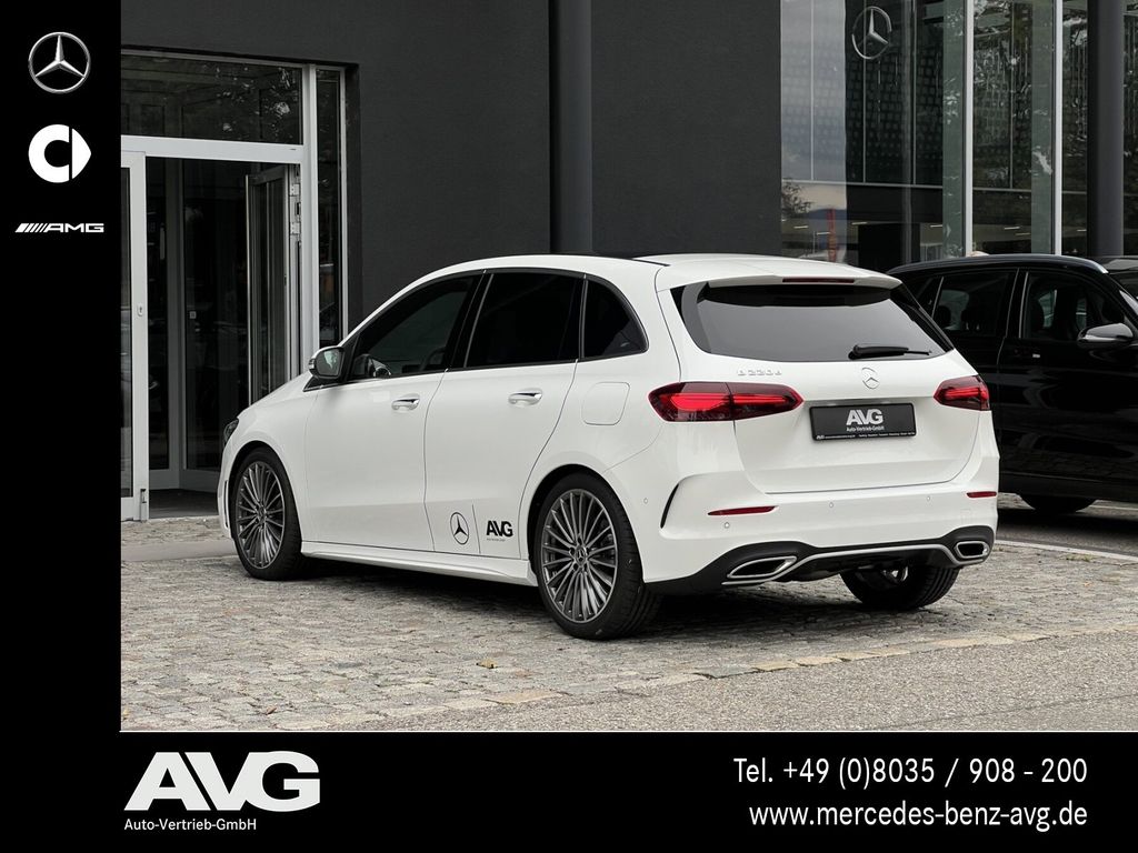 Mercedes-Benz B 220 2026 г. Белый, пробег 8000 км
