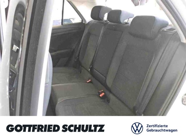 Volkswagen T-Roc 2022 г. Белый, пробег 26544 км