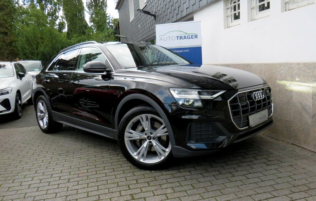 Audi Q8 2023 г. Чёрный, пробег 45032 км