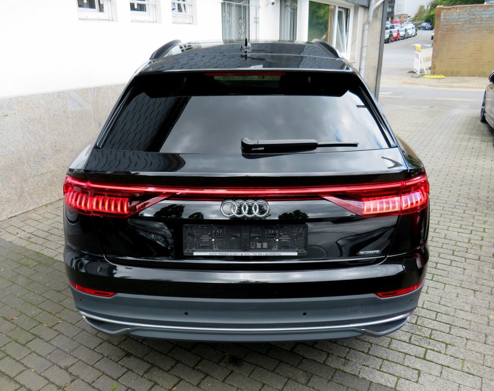 Audi Q8 2023 г. Чёрный, пробег 45032 км