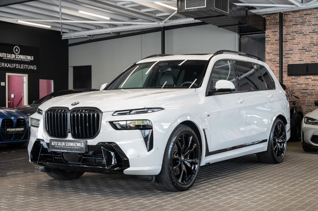 BMW X7 2024 г. Белый, пробег 41104 км