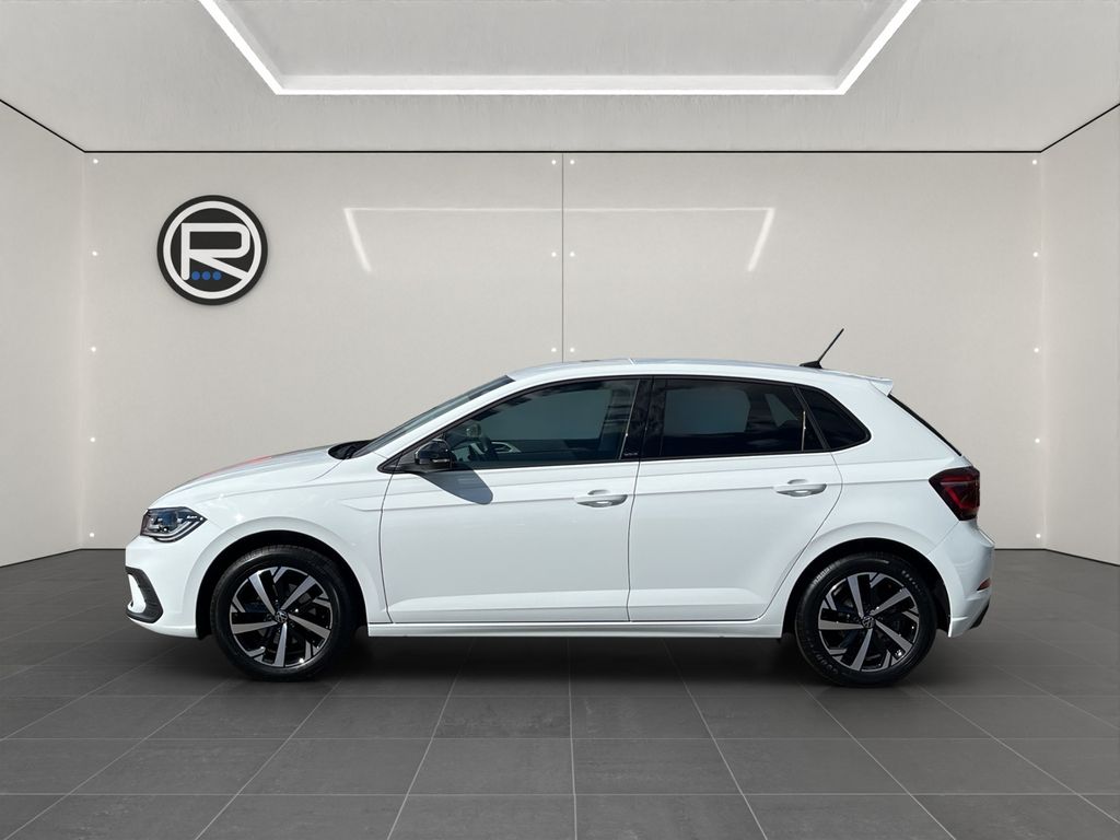 Volkswagen Polo 2023 г. Белый, пробег 29069 км