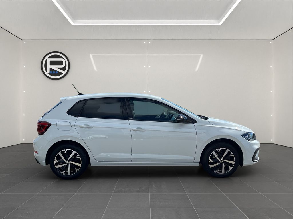 Volkswagen Polo 2023 г. Белый, пробег 29069 км