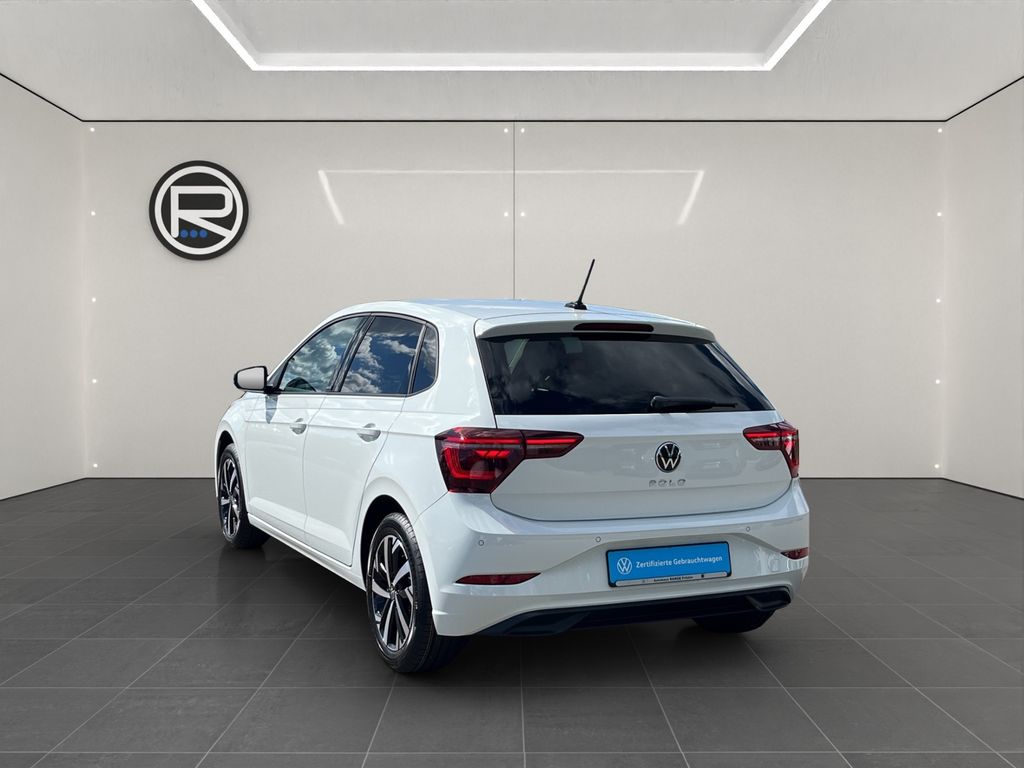 Volkswagen Polo 2023 г. Белый, пробег 29069 км