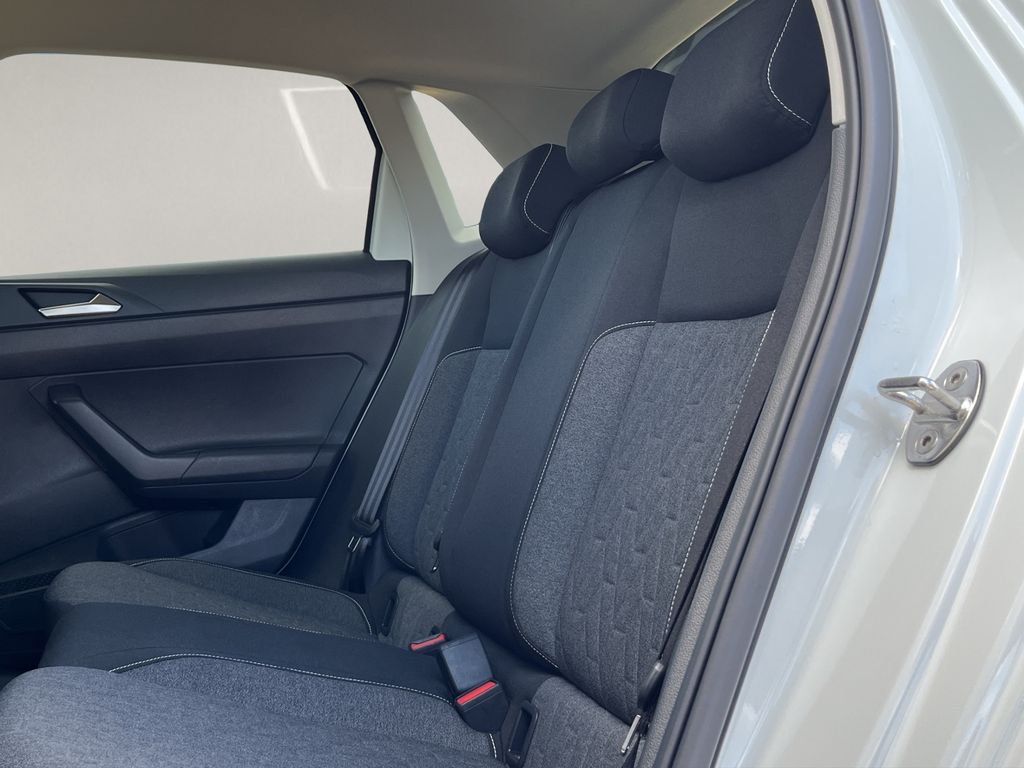Volkswagen Polo 2023 г. Белый, пробег 29069 км
