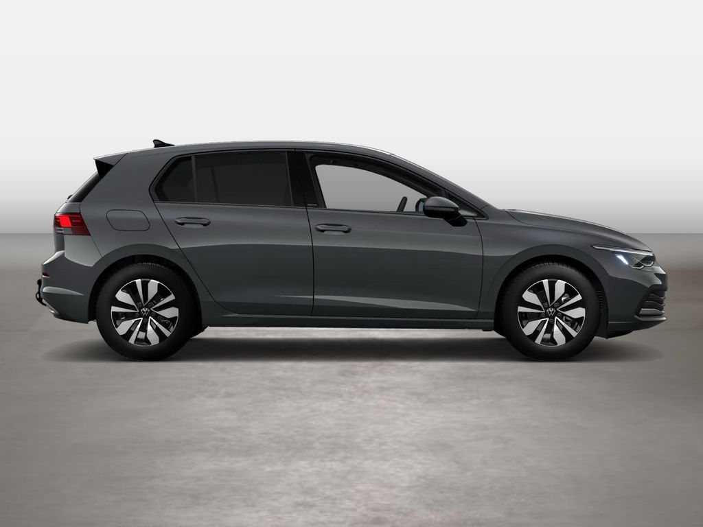 Volkswagen Golf 2024 г. Серый, пробег 41700 км