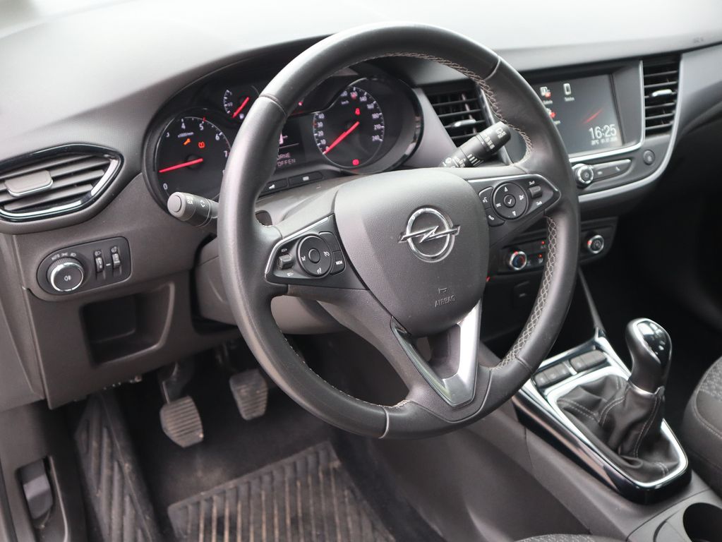 Opel CROSSLAND (X) 2022 г. Серый, пробег 29678 км